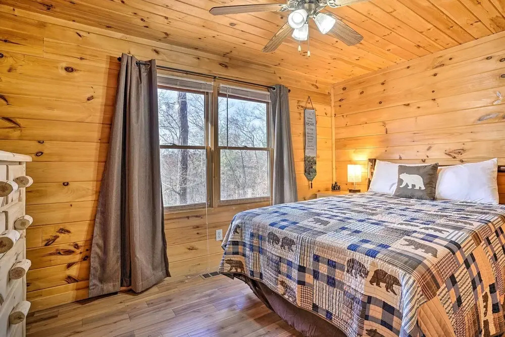 'serenity Cabin' w/ Furnished Deck