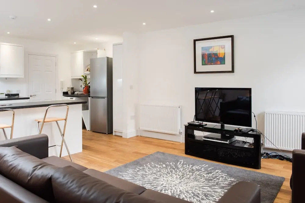 Elegant 2 Bedroom Garden Flat In East Dulwich