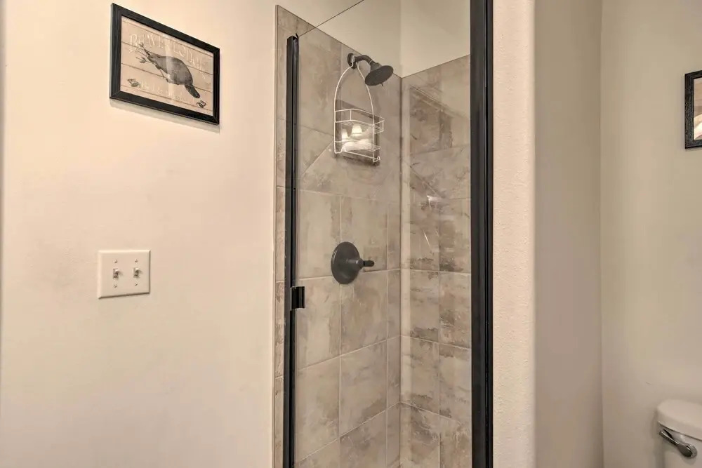 Luxe Mtn-view Condo in Branson w/ Hot Tub Access!