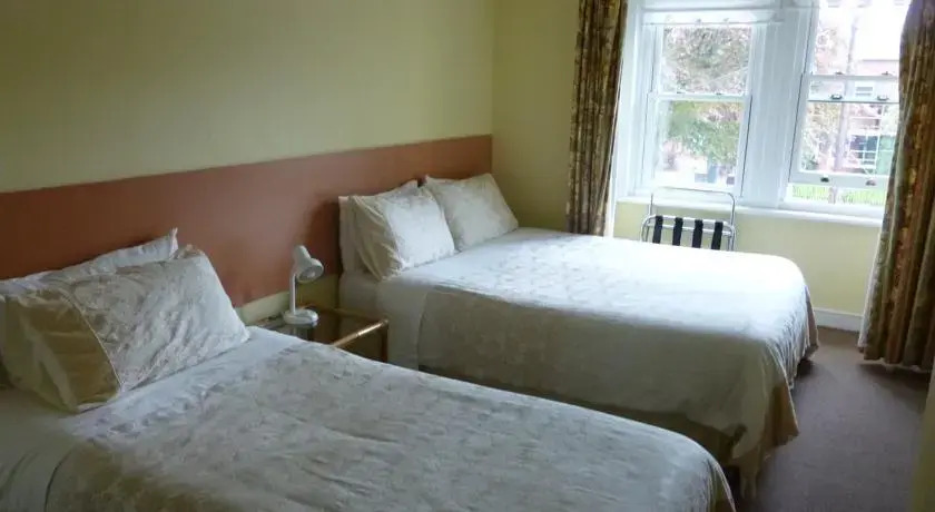 Willow House Bed & Breakfast