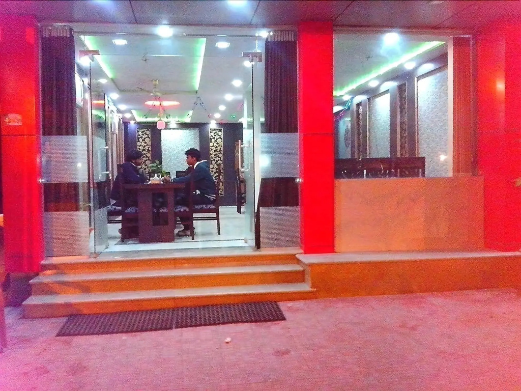 Hotel O Gayatri Palace