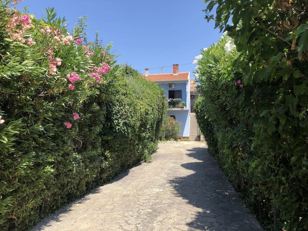 Villa With Pool, big Garden, Private Pool, a few Steps From the Beach, 4 Stars