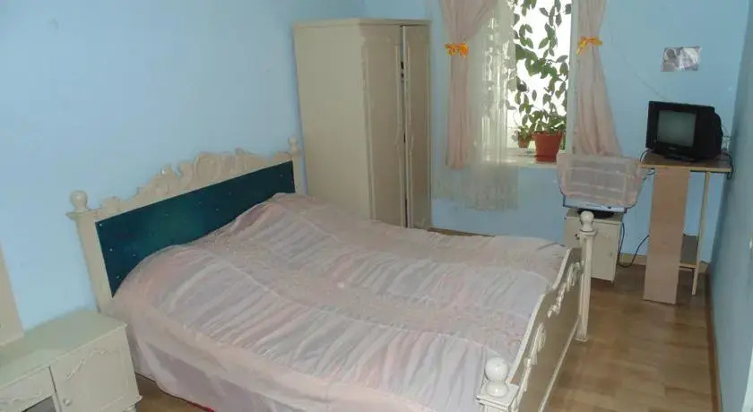 3 Room Home city center