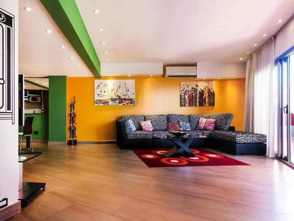 Shoshana Hotel Boutique