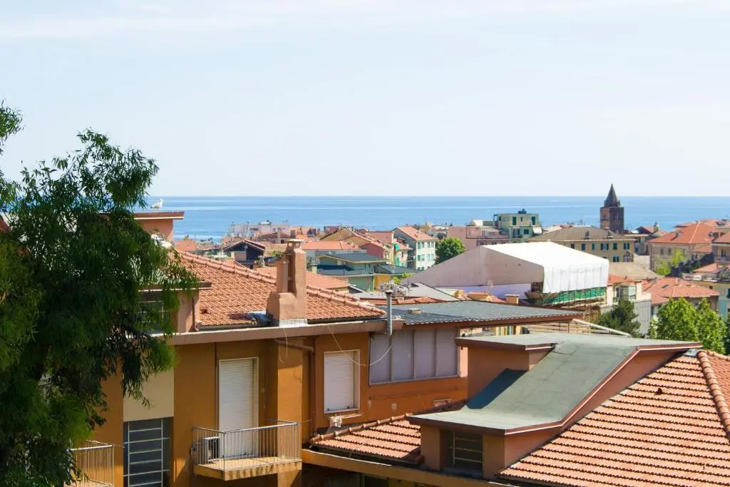 Appartamento di 5 locali,8 posti letto vista mare