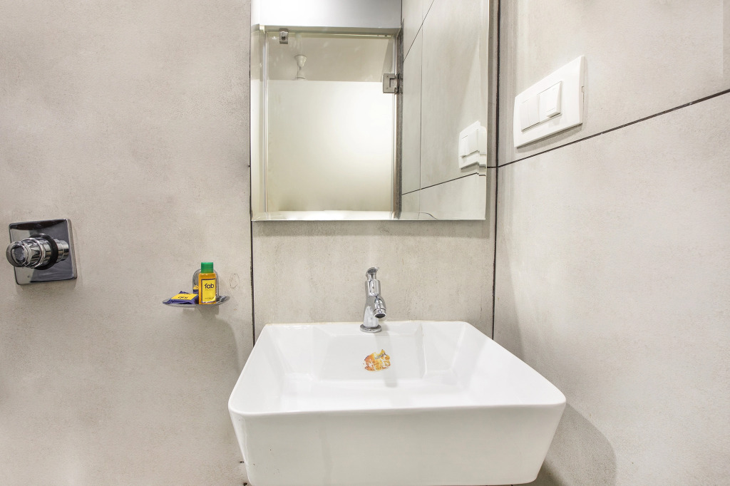 FabHotel Marol Metro