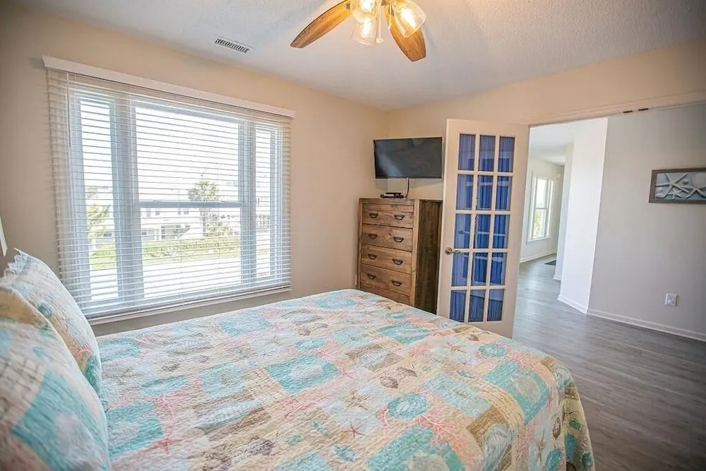 Ohana Tides 5 Bedroom Home by RedAwning