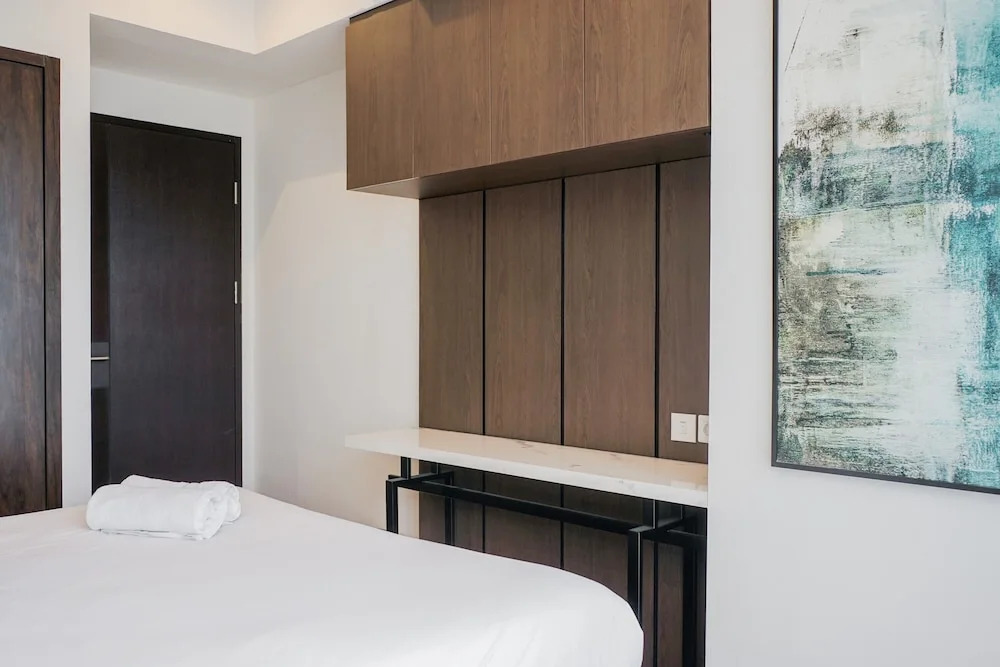 Scenic and Comfortable 2BR Branz BSD City Apartment By Travelio