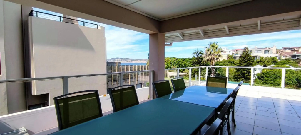 Our Seaside Villa - Walk to R 5 Beach