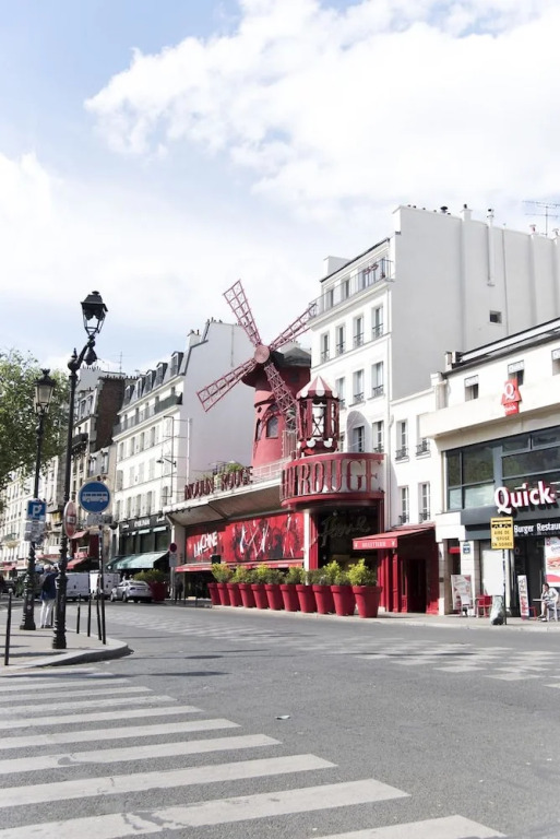 Classic Studio in Montmartre