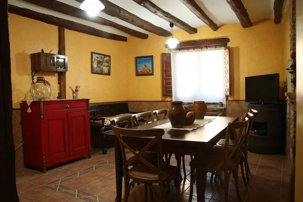 Agroturismo "La Bardena Blanca II"