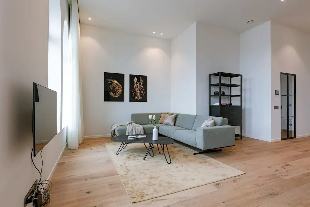 Serene Dikefront Apartment With en Suite Bedrooms and Stunning Views
