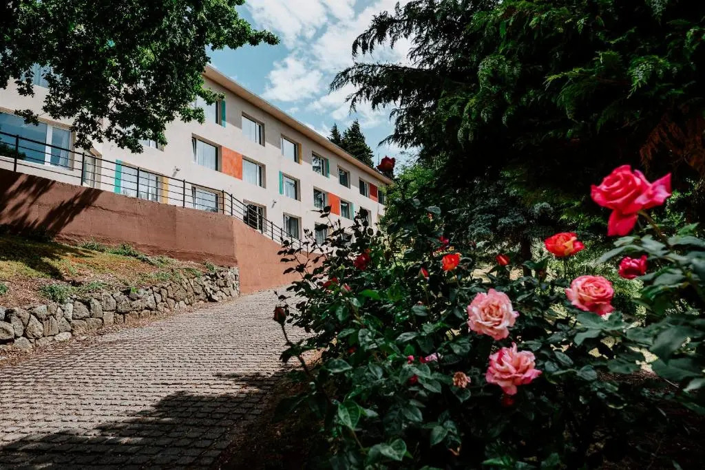 Basia Hotel & Sushi