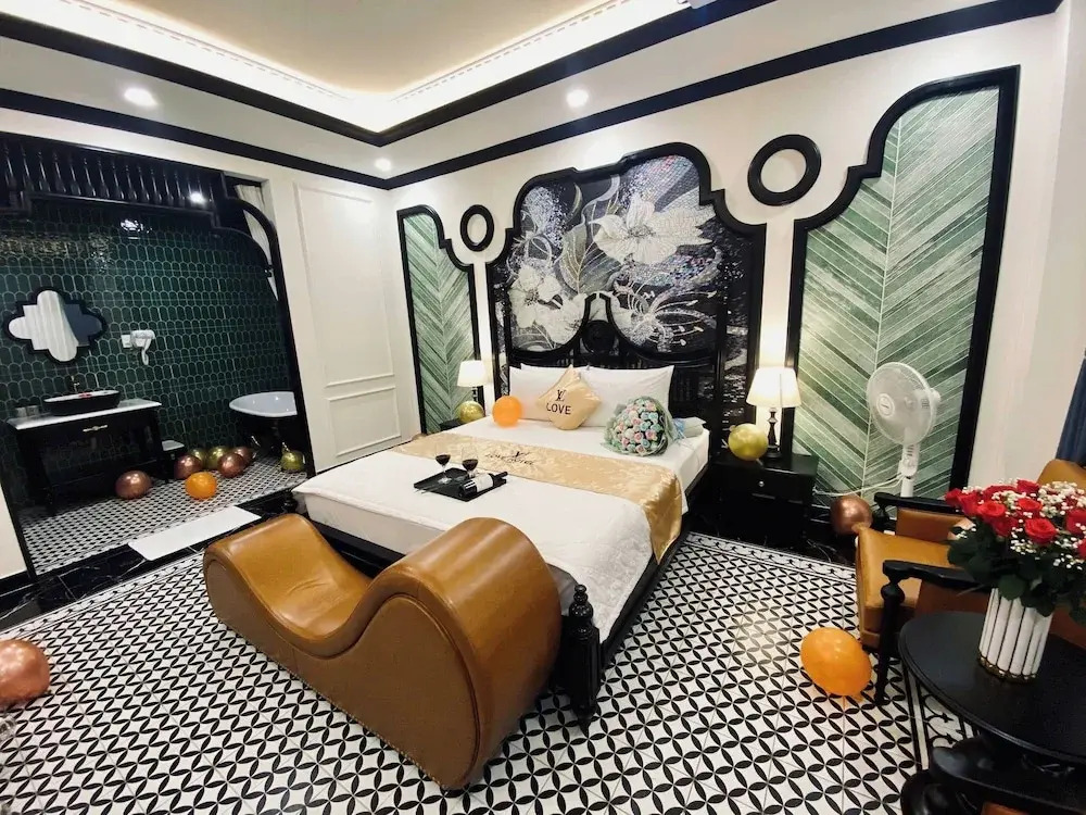 Luxury Place Hotel