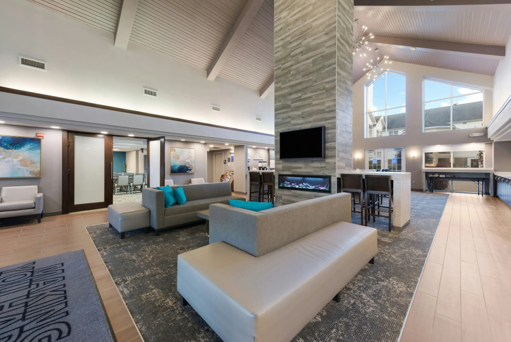 Hampton Inn & Suites Chicago-Hoffman Estates