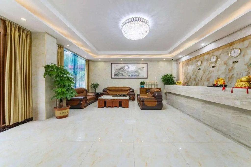 Ruicheng Apartment