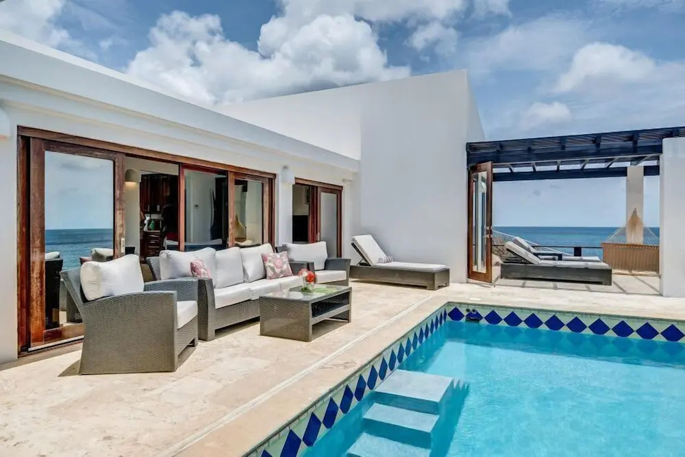 Villa Waves