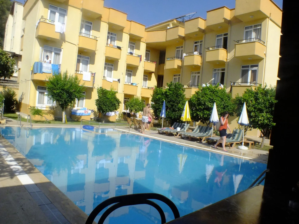 Caner Hotel