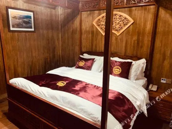 Wuhua Holiday Hotel
