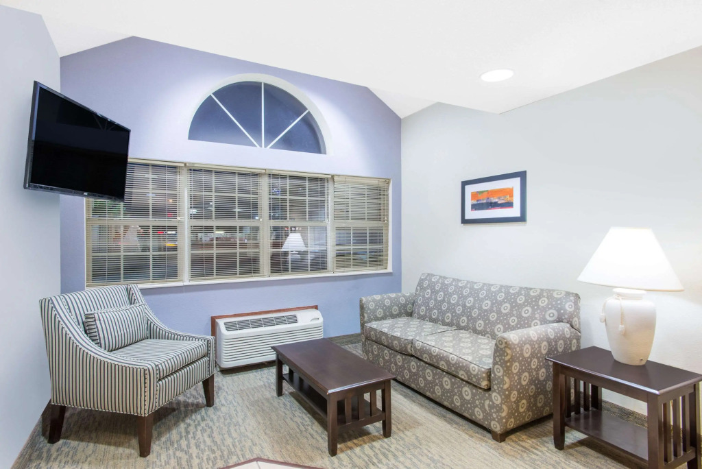 Microtel Inn & Suites by Wyndham