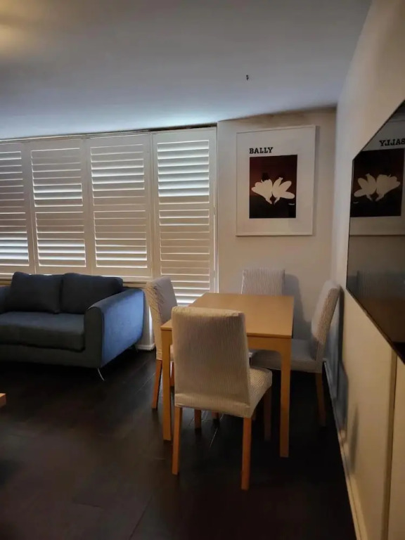Homely 1 Bedroom Retreat in South Yarra With Balcony