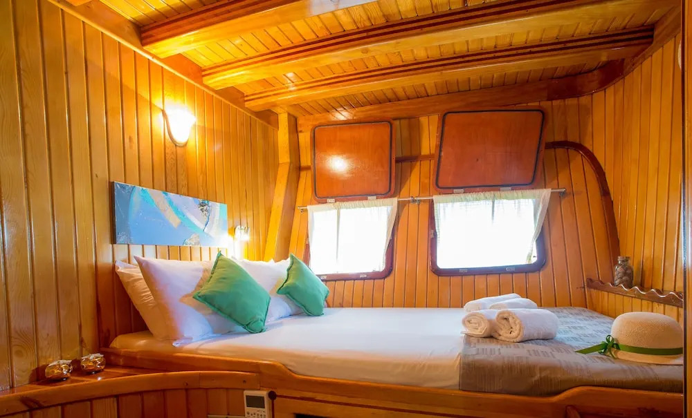 Dm Yachting - 7 Night Cruise Sun-Sun