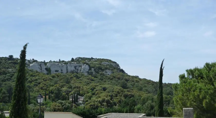 Une Maison Aux Baux