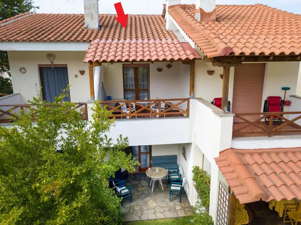 Casa Costa for 7 guests near Fourka beach