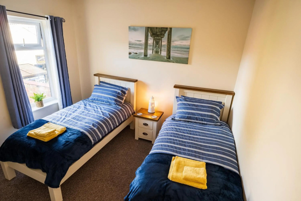 Sunrise Beach House - Great for family stays and contractors