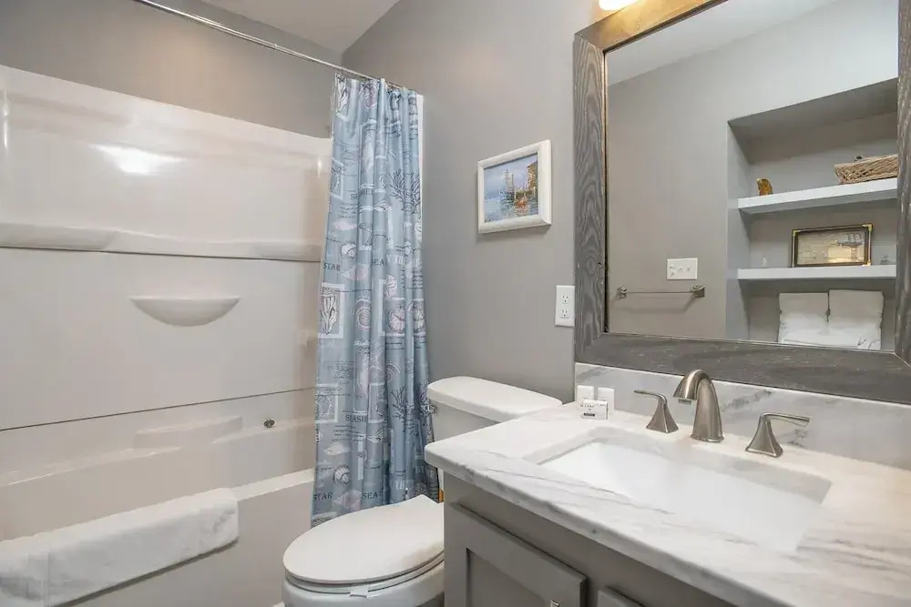 Oceans 2 4 Bedroom Condo by RedAwning