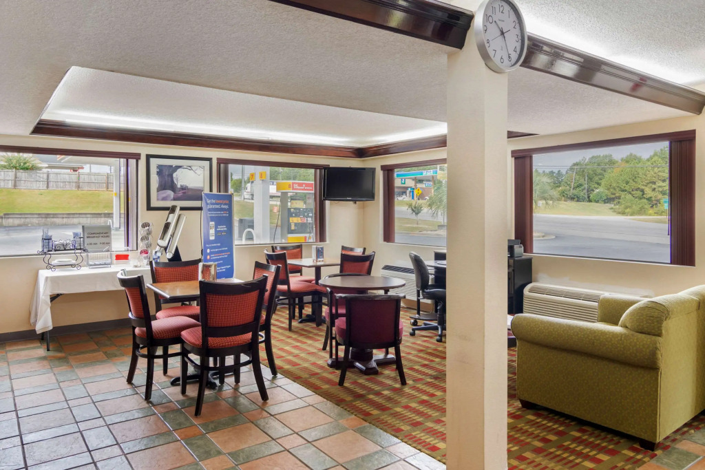 Econo Lodge Byron