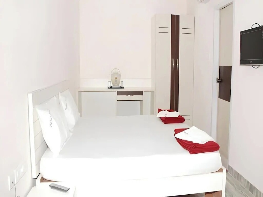 Rayas Executive Homes