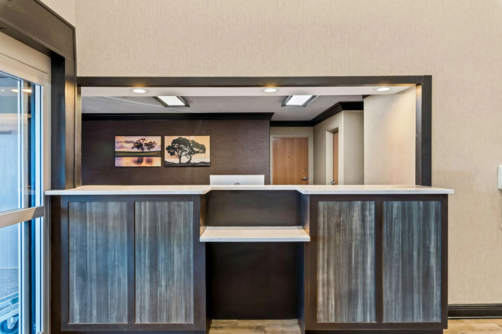 Best Western Presidential Hotel & Suites