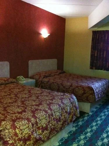 Linden Motor Inn