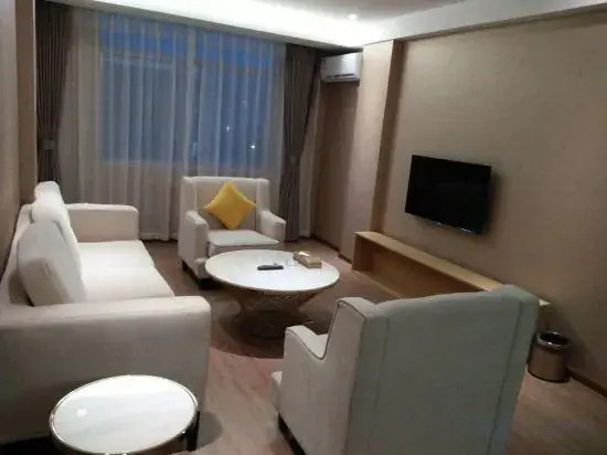 Bees Hotel