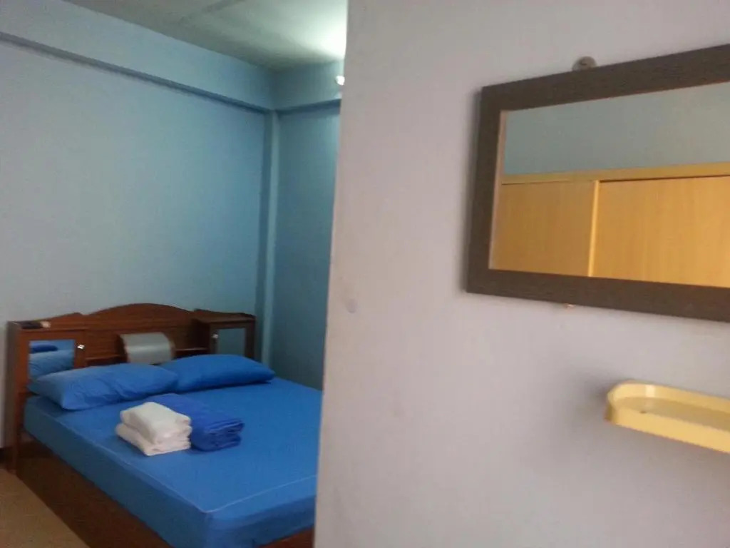 Roong-Arun Apartment