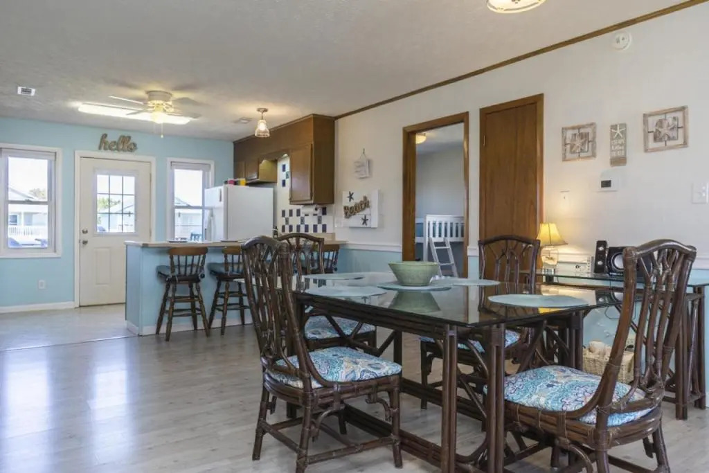 Out of the Blue by Oak Island Accommodations