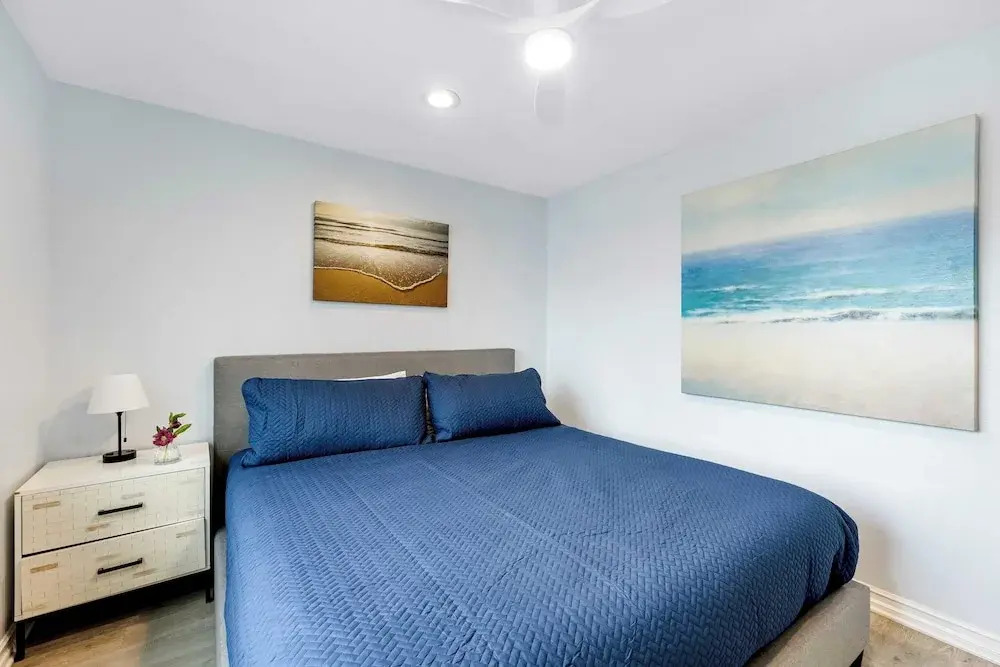 Sandy and Shelly by Avantstay Sleeps 18 Near Beach, Shops & Eateries Ocean Views + Patio