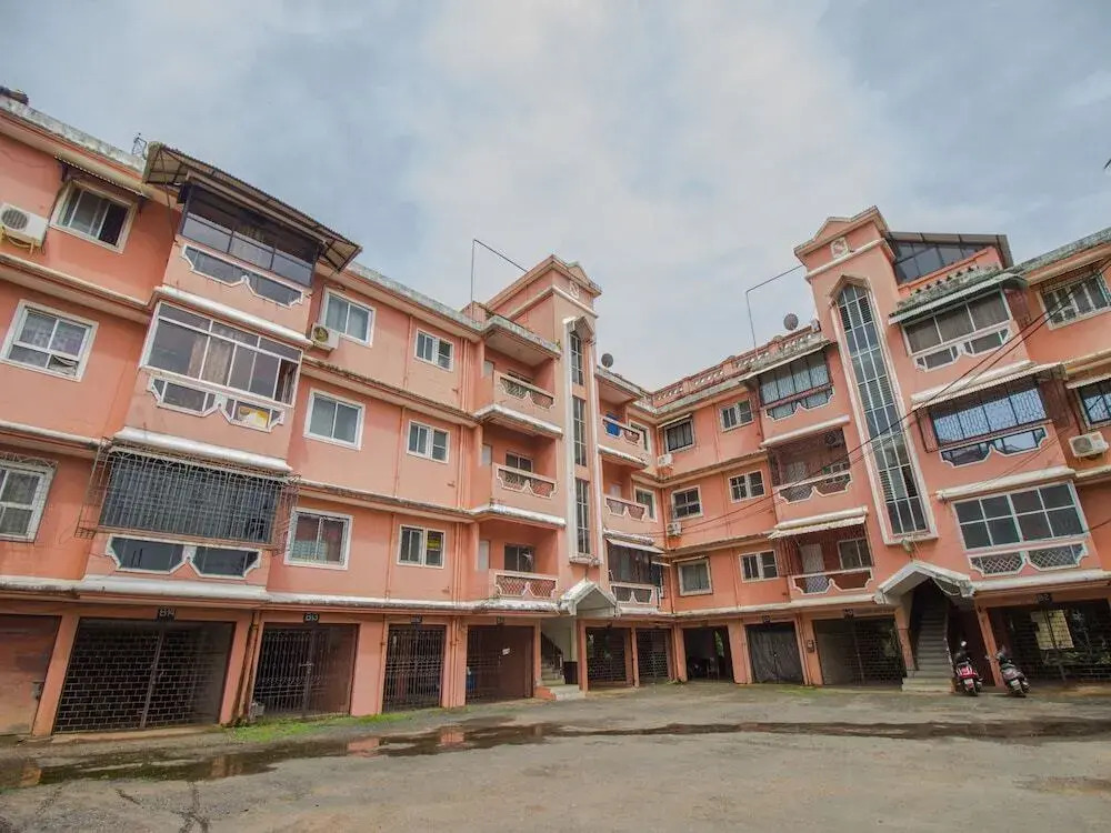 HOME Graceful by OYO Rooms