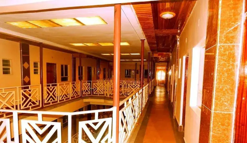 Olorropil Hotel
