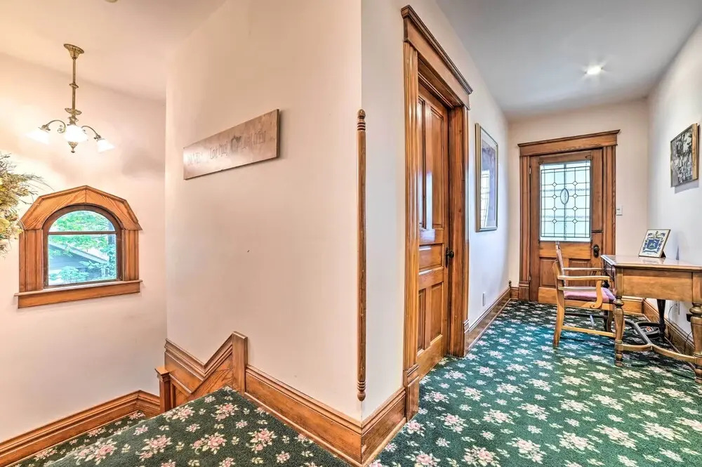 Historic Gaylord Home in Heart of Downtown!