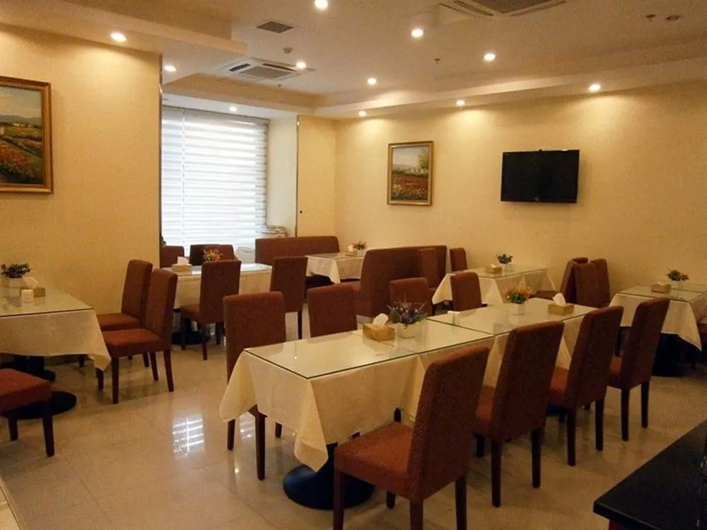 Hanting Express Hotel Shanghai Qibao Branch