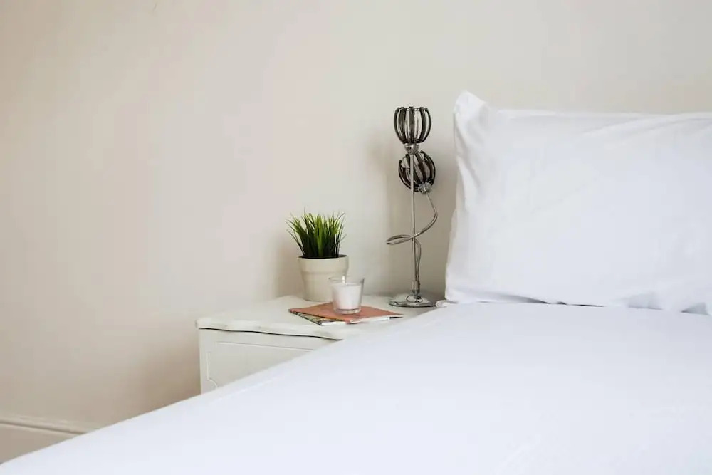 Spacious 2BR flat in Putney