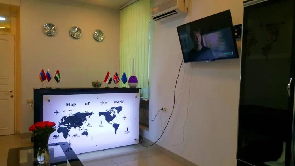 Globus hostel &Tours