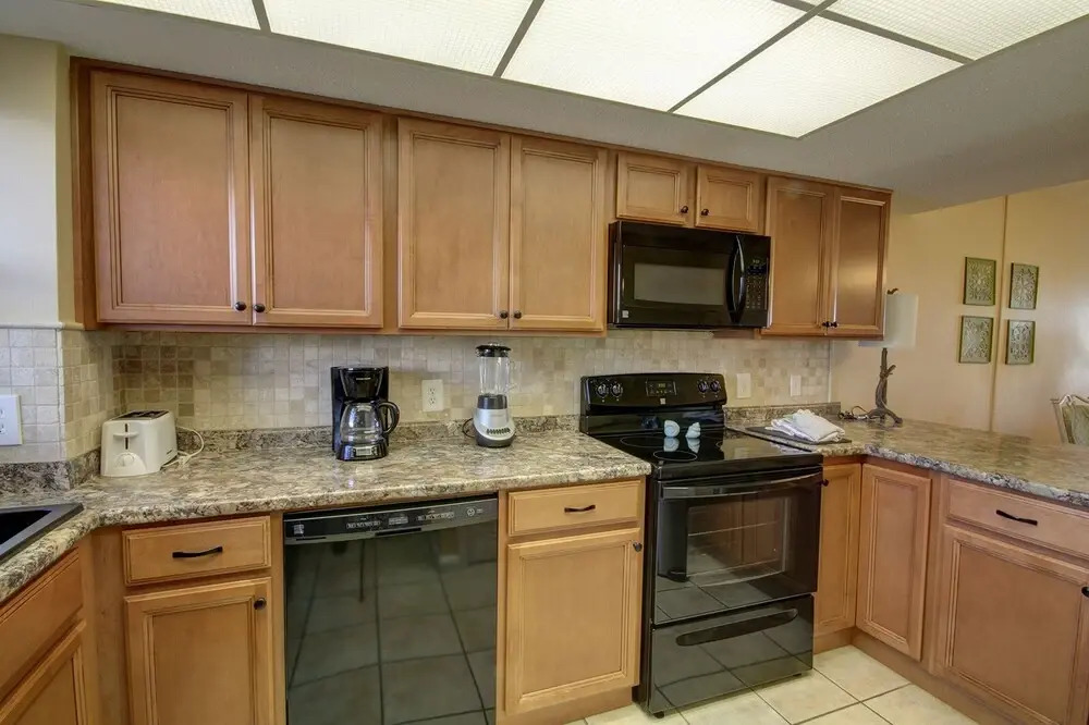 118 El Matador 2 Bedroom Condo by RedAwning