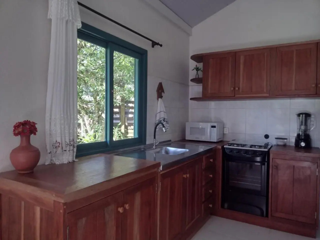Casa em meio a natureza e próxima a praia