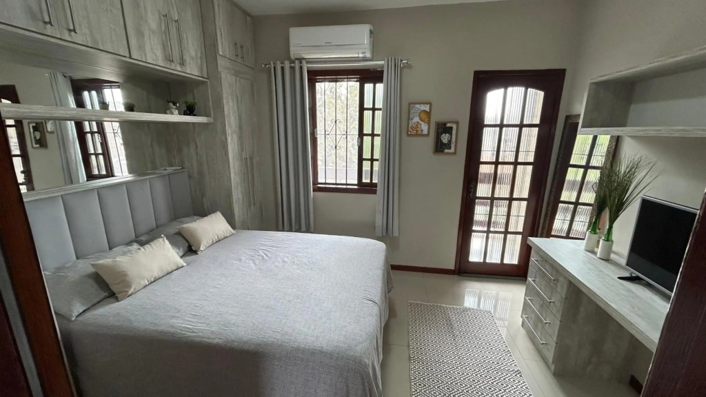 Portinho hause