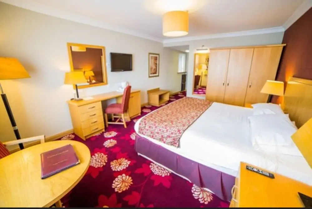 Curran Court Hotel