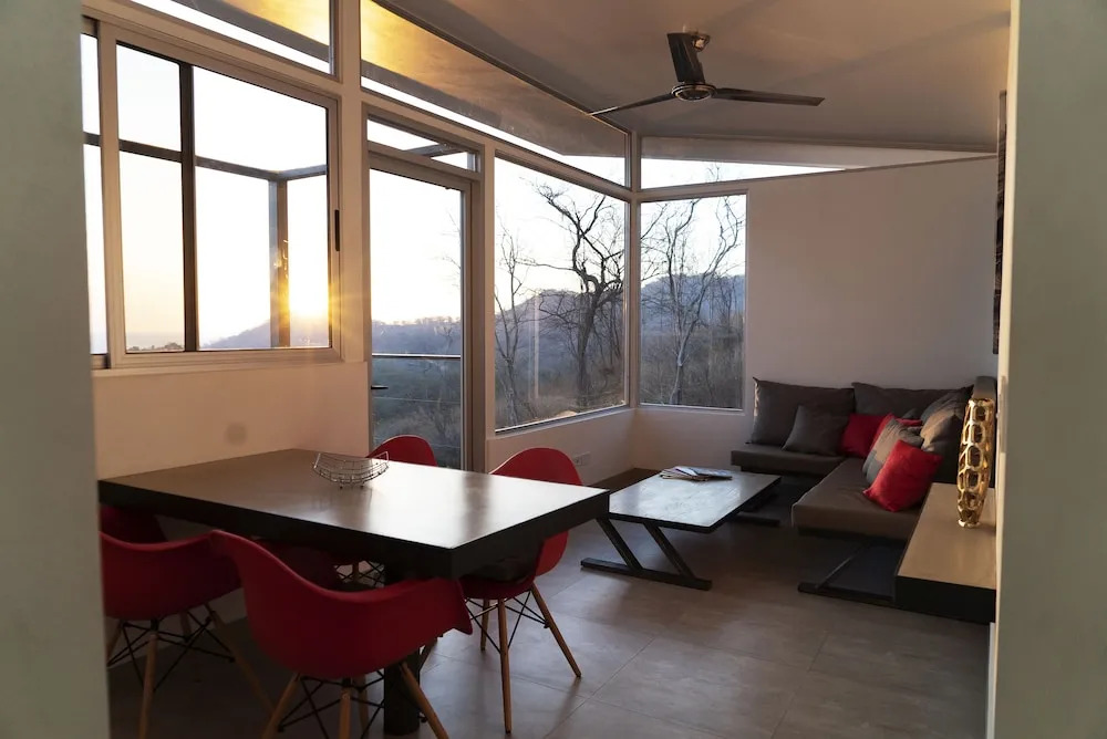 Horizon Lodge Potrero
