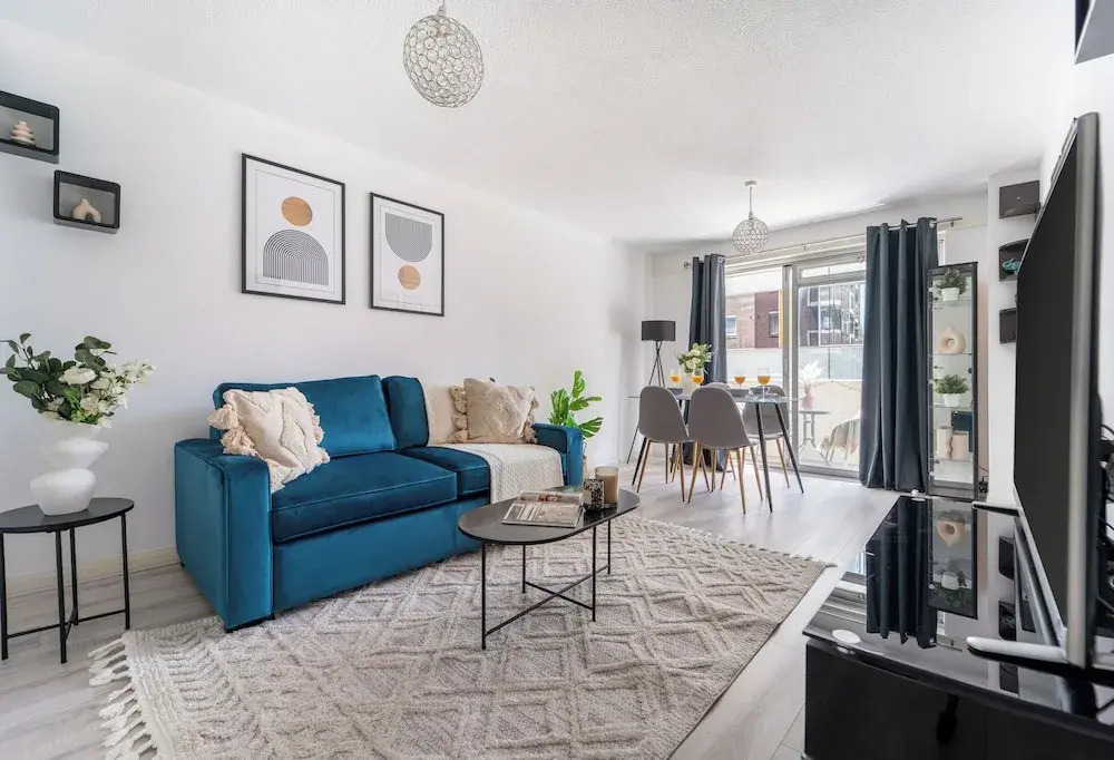 Stylish 1-Bedroom with Balcony near Soho